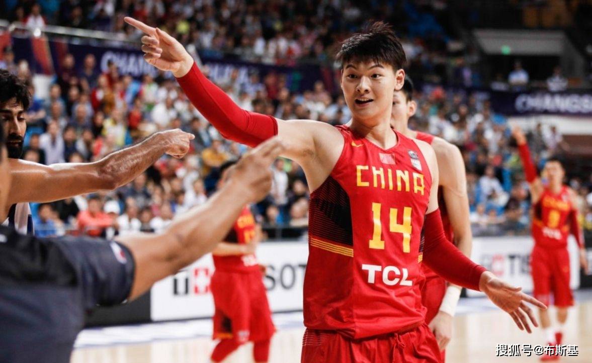 关于灰熊碾压太阳，王哲林带队取胜的信息