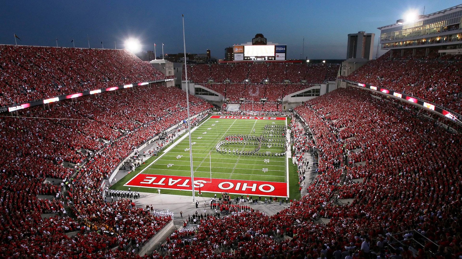 德甲争冠战焦点战，爱尔兰稳稳拿下国际米兰，战术纪律铸就绿茵传奇